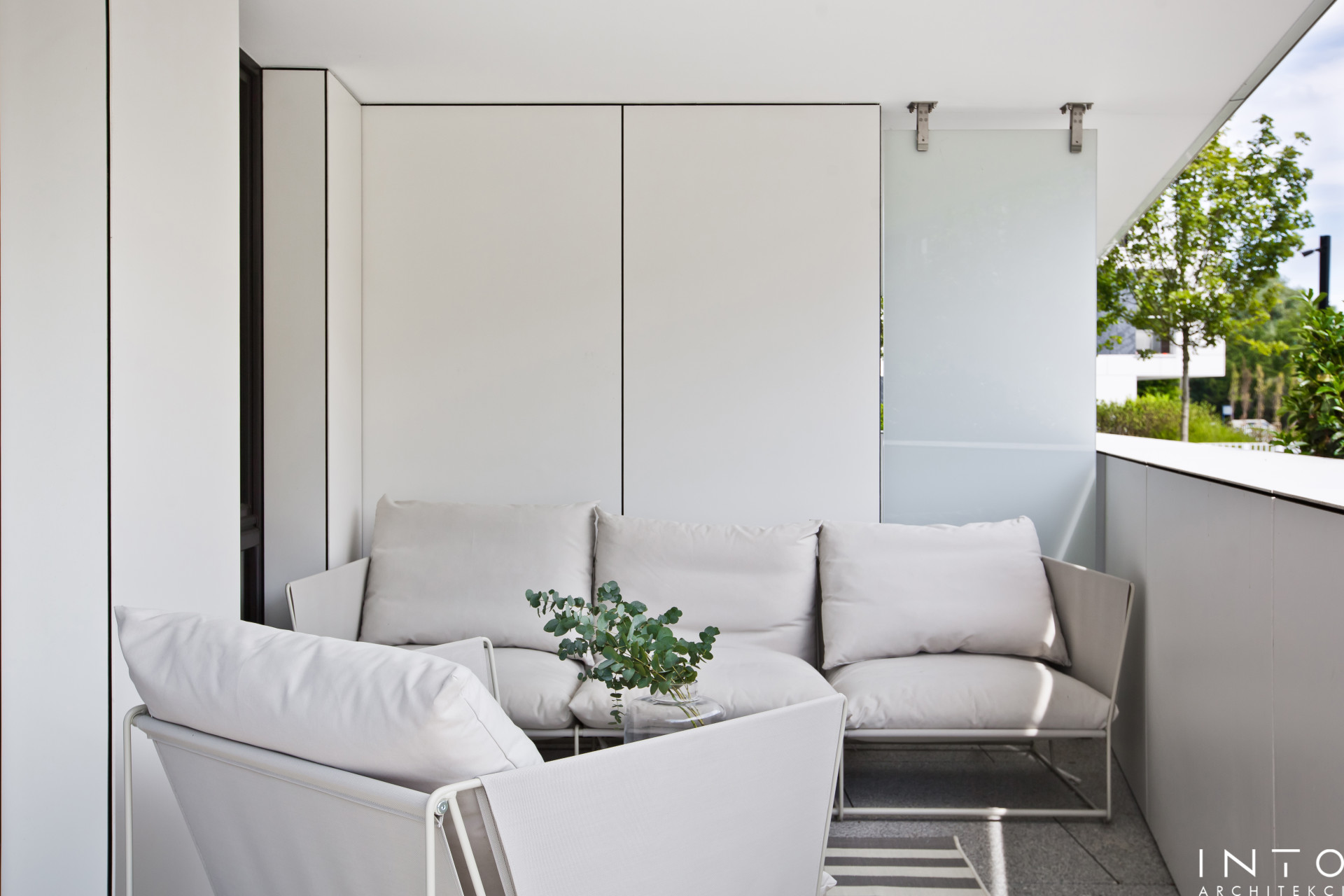 Nadmorski apartament w Sopocie – projekt wnętrza blisko plaży